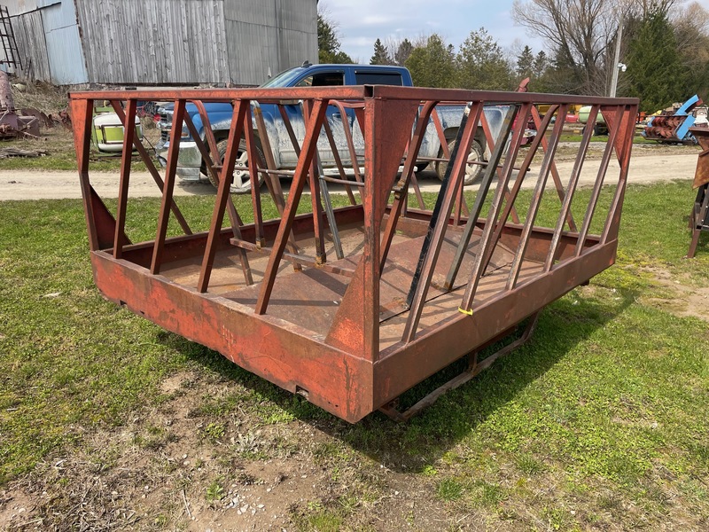 Hay/Forage/Livestock  Cattle Feeder Photo
